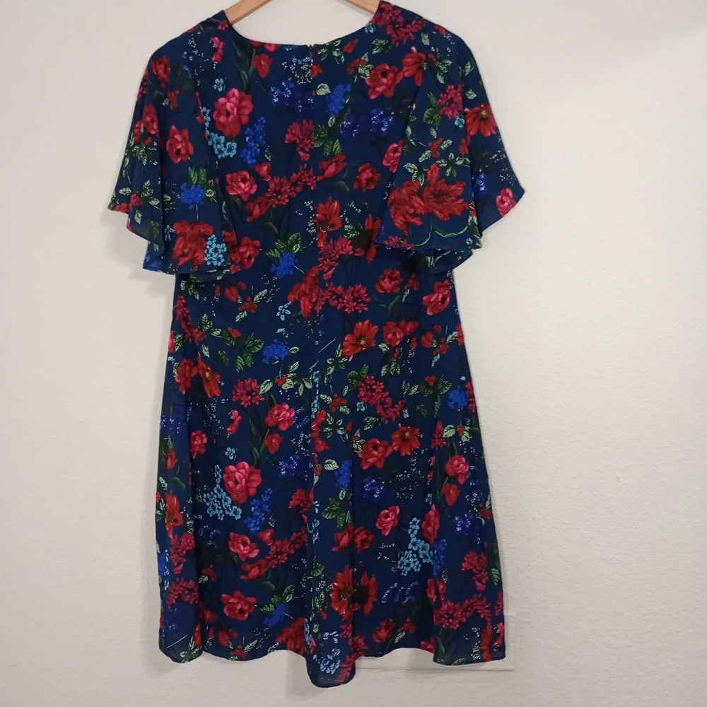 hatch the grace maternity dress in blue queen floral